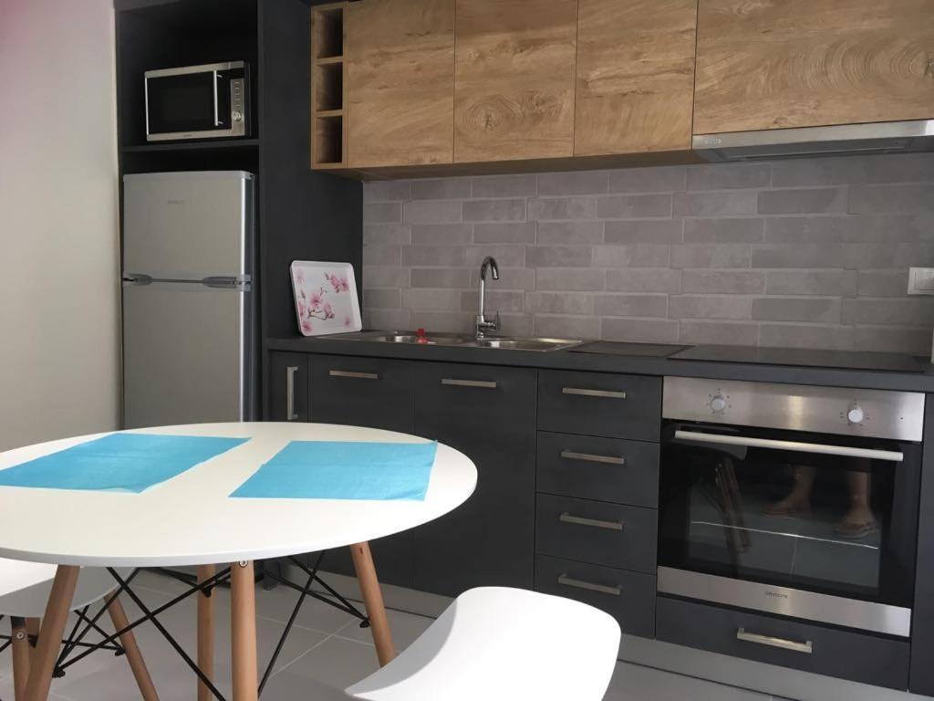 Sofie'S Choice Mytilini Apartment Exterior foto